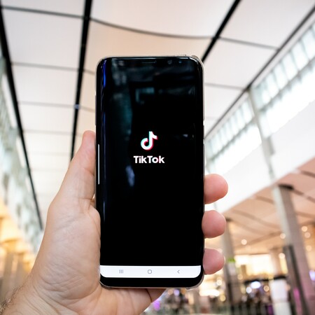 TikTok: Πολύ «αργή» αντίδραση σε περιεχόμενο για τον αυτοτραυματισμό και τις διατροφικές διαταραχές