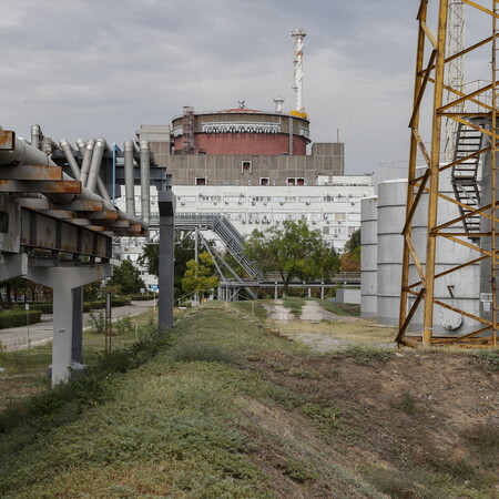 Πόλεμος στην Ουκρανία: «Μπλακ άουτ» στον πυρηνικό σταθμό της Ζαπορίζια μετά από ρωσικό πλήγμα- 