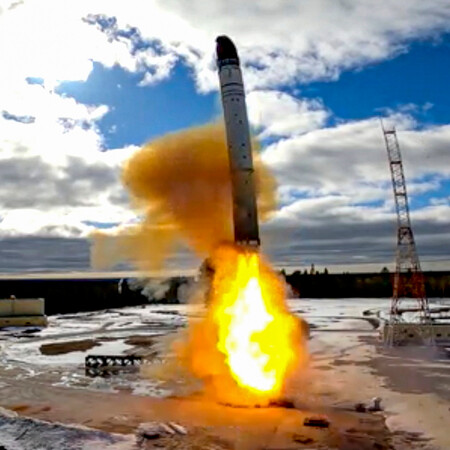 Η Ρωσία εκτόξευσε υπερηχητικούς πυραύλους στη θάλασσα της Ιαπωνίας