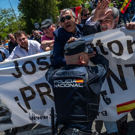 Ισπανία: Επεισόδια σε εκταφή των λειψάνων του ιδρυτή του φασιστικού κινήματος της Φάλαγγας