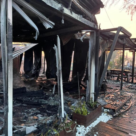 Αρτέμιδα: Φωτιά σε καφετέρια, καταστράφηκε ολοσχερώς
