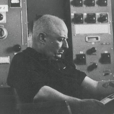 ΝΤΟΚΟΥΜΕΝΤΟ: Άγνωστη ραδιοφωνική συνέντευξη του Νίκου Καββαδία