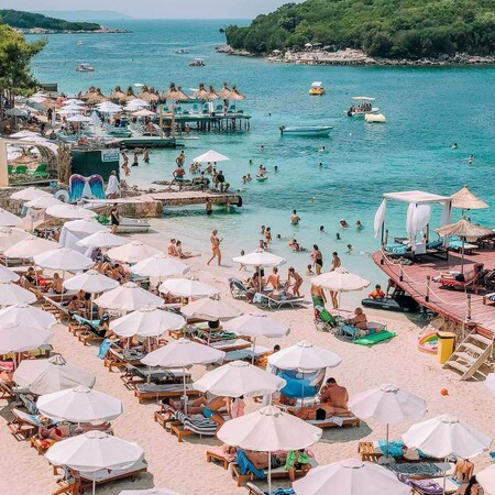 Η υφαρπαγή των περιουσιών στη Χειμάρρα, η αλβανική ριβιέρα και το μαύρο χρήμα των ολιγαρχών