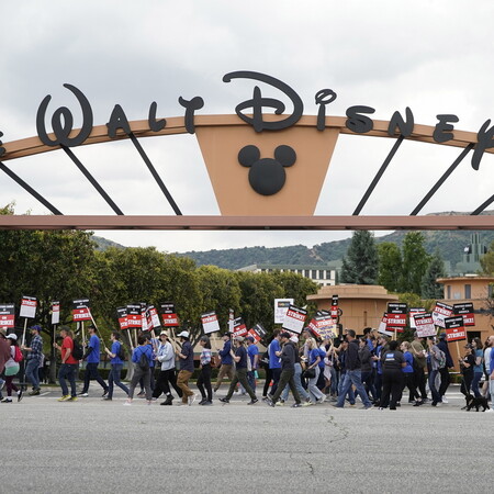Αγωγή κατά της Disney- Κατηγορείται πως πληρώνει λιγότερο τις γυναίκες από τους άνδρες 