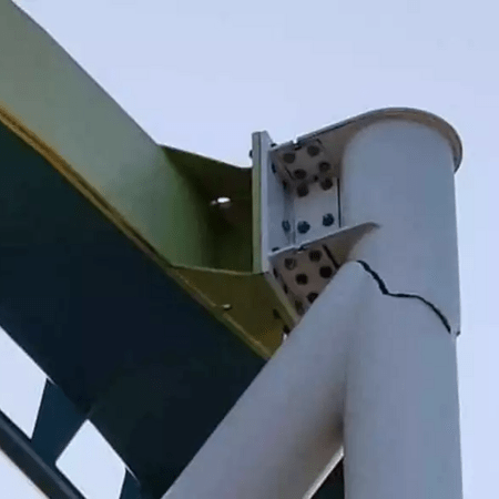 Επισκέπτης παρατήρησε ρωγμή σε τρενάκι λούνα παρκ- Η ανάρτηση που το έθεσε εκτός λειτουργίας