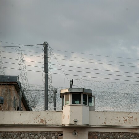 Σοβαρά επεισόδια στις φυλακές Αυλώνα– Πληροφορίες για τραυματίες