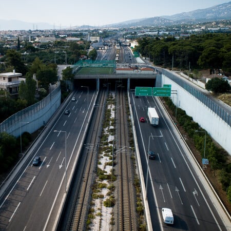 Στις 17 Ιουλίου οι δεσμευτικές προσφορές για την Αττική Οδό - ΕΥΔΑΠ και ΕΥΑΘ επιστρέφουν στο Δημόσιο