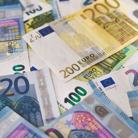 ΕΚΤ: Τέλος τα «παράθυρα» και οι «γέφυρες» από τα χαρτονομίσματα του ευρώ
