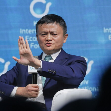 Χάνει την μισή του περιουσία ο Τζακ Μα 