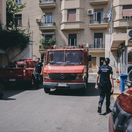 Μέσα στον ιστορικό 1ο Πυροσβεστικό Σταθμό Αθηνών