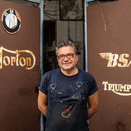 ΑΥΓΟΥΣΤΟΣ CHECK Το συνεργείο επισκευής παλιών ονείρων του Περικλή Παπαμιχαήλ