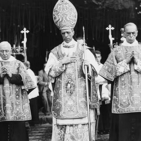 Letter suggests Pope Pius XII knew of mass gassings of Jews and Poles in 1942