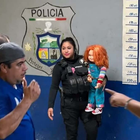 Mexican police cuff crooked 'demon doll' Chucky