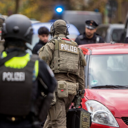 Γερμανία: Τέσσερις ανήλικοι συνελήφθησαν για την ένοπλη εισβολή σε σχολείο του Αμβούργου