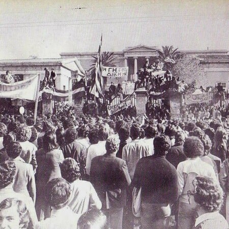 Άλλο το Πολυτεχνείο κι άλλο «η γενιά του Πολυτεχνείου» 