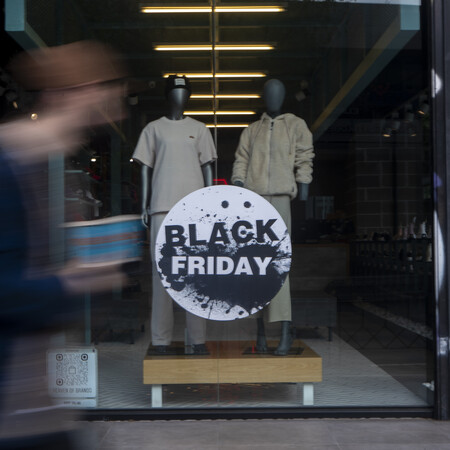 Black Friday: Ξεκίνησε το τριήμερο προσφορών - Ανοιχτά τα εμπορικά την Κυριακή