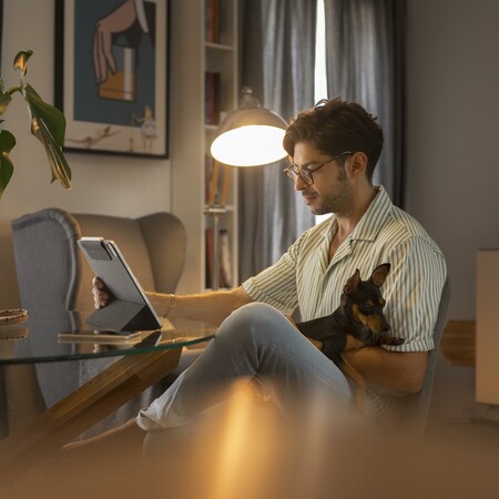 Με το COSMOTE Fiber το ίντερνετ πιάνει πλέον ταχύτητες φωτός