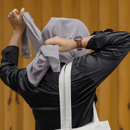 Ιράν: Γυναίκα καταδικάστηκε σε 74 μαστιγώσεις επειδή δεν φορούσε χιτζάμπ