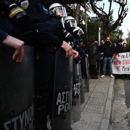 Συνελήφθη η δημοσιογράφος Ιωάννα Κολοβού και ο γιος της