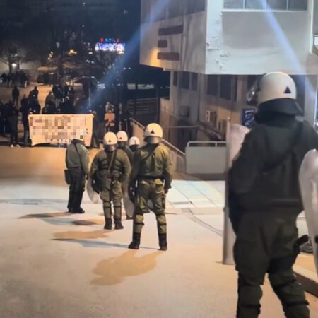 Θεσσαλονίκη: Ζημιές στο ΑΠΘ μετά από διαμαρτυρία για την επιχείρηση της ΕΛ.ΑΣ στο Δημοκρίτειο