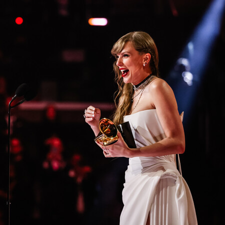 Grammy 2024: Η Τέιλορ Σουίφτ έγραψε ιστορία με το βραβείο καλύτερου άλμπουμ