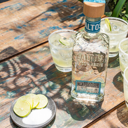 National Margarita Day: Altos Tequila & Del Maguey Single Village Mezcal γιορτάζουν το θρυλικό κοκτέιλ
