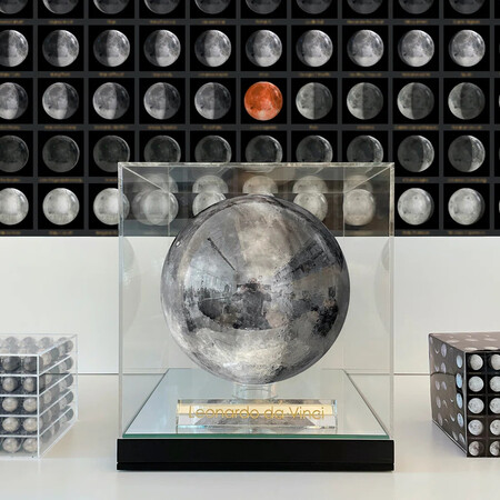 Η σκοτεινή πλευρά του φεγγαριού