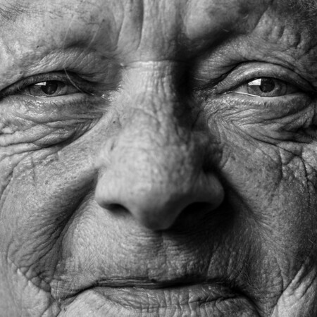 Πώς και γιατί γερνάμε; Ένα νέο βιβλιο για την προοπτική της αιώνιας νεότητας