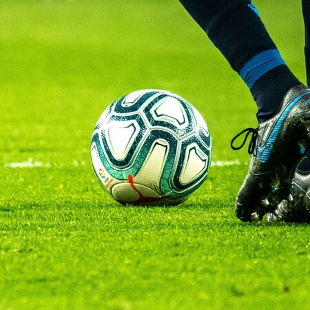 Κατέρρευσε 16χρονος ποδοσφαιριστής μέσα σε γήπεδο στη Λάρισα