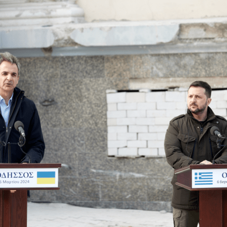 Οδησσός: Φον ντερ Λάινεν, Σαρλ Μισέλ και Τζεντιλόνι καταδικάζουν την επίθεση κατά την διάρκεια της συνάντησης Μητσοτάκη - Ζελένσκι