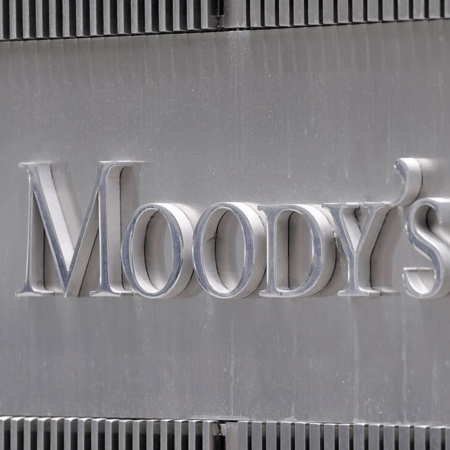 Moody's: Δεν έδωσε την επενδυτική βαθμίδα στην Ελλάδα