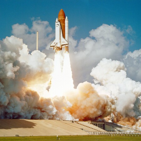 Βασιλικός αστρονόμος υποστηρίζει ότι πρέπει να πηγαίνουν ρομπότ στο διάστημα και όχι άνθρωποι