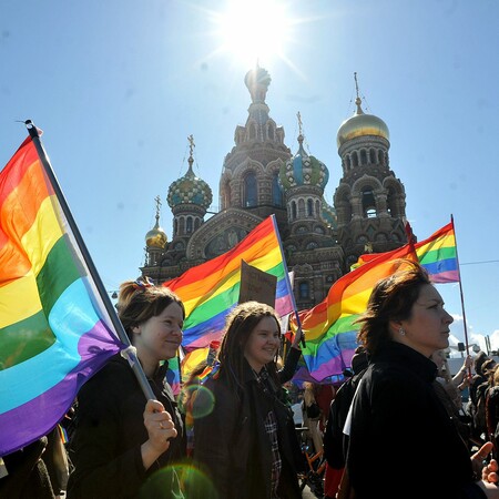 Τι σημαίνει να είσαι ΛΟΑΤΚΙ+ στη Ρωσία του Πούτιν