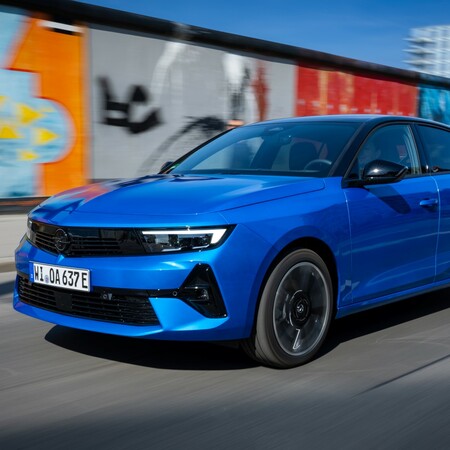 Το νέο Opel Astra Electric μας βάζει στην πρίζα