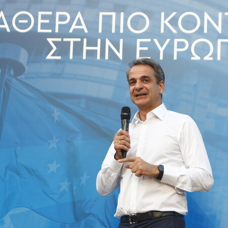 Στη Γαλλία ο Κυριάκος Μητσοτάκης: Θα επισκεφθεί τα ναυπηγεία και τις φρεγάτες Belh@rra