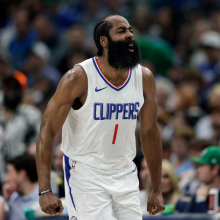 Χάρντεν: Η αντίδρασή του όταν η σύντροφός του έπιασε την ανθοδέσμη που πέταξε η νύφη