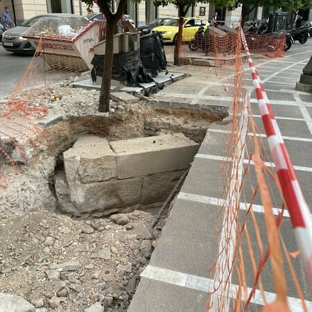Απάντηση του Δήμου στο άρθρο περι καταστροφής αρχαίου τείχους στην Κολοκοτρώνη