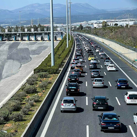 Κυκλοφοριακές ρυθμίσεις στην Αττική οδό από την Τρίτη