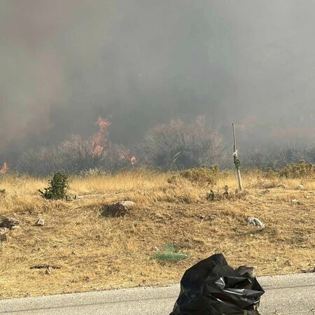 Φωτιά τώρα στην Φέριζα Κερατέας: Μήνυμα του 112