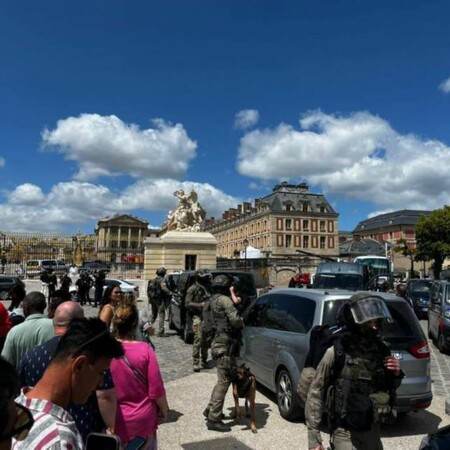 Γαλλία: Λήξη συναγερμού στις Βερσαλλίες - Ανοίγει εκ νέου το Παλάτι