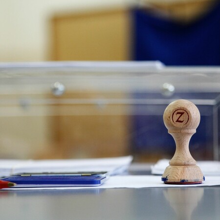 Metron Analysis: Αποδυναμωμένη πρωτιά για τη ΝΔ - Υπ’ αριθμόν ένα πρόβλημα η ακρίβεια