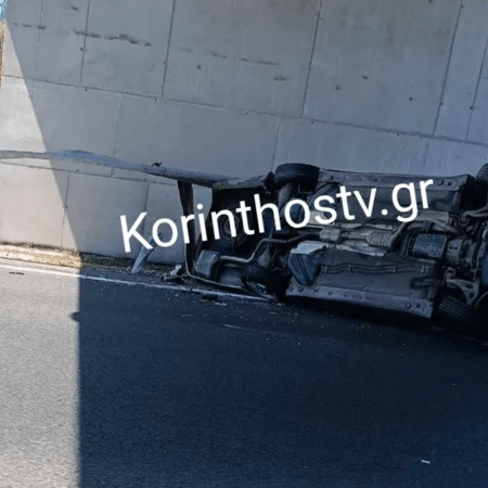 Κορινθία: Ανατροπή νεκροφόρας στην εθνική οδό