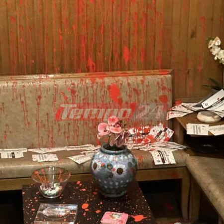 Επίθεση με μπογιές στο γραφείο του υφυπουργού Πολιτισμού Ιάσονα Φωτήλα