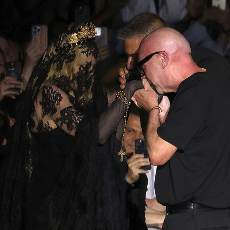 Αποθεώθηκε η Μαντόνα στο fashion show των Dolce & Gabbana στο Μιλάνο