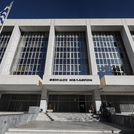 Υπόθεση Novartis: Ανασύρονται 21 μηνύσεις πολιτικών κατά των πρώην προστατευόμενων μαρτύρων