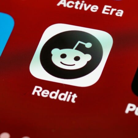 Reddit: Πιο δημοφιλές από το Χ στην Αγγλία