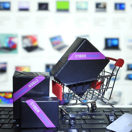 Cyber Monday στην Ελλάδα: Τι πρέπει να γνωρίζετε για τη μεγάλη ημέρα διαδικτυακών προσφορών