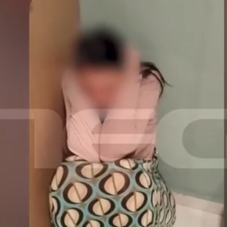 Ξυλοκόπησε τη σύντροφό του και την τράβηξε βίντεο: «Κλάψε, κλάψε» της έλεγε - Σκληρές εικόνες