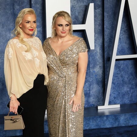 Η Ρέμπελ Γουίλσον παντρεύτηκε τη Ραμόνα Αργκούμα στο Σίδνεϊ - και η τελετή ήταν νόμιμη