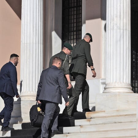 ΚΥΣΕΑ: Η νέα ηγεσία των Ενόπλων Δυνάμεων - Οι τοποθετήσεις αντιστρατήγων, αντιναυάρχων, αντιπτεράρχων